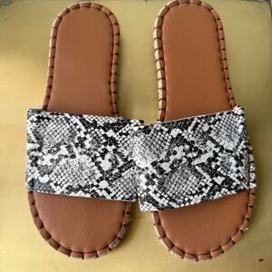 Snakeskin Print Slide Sandals Size 7.5 Multicolor